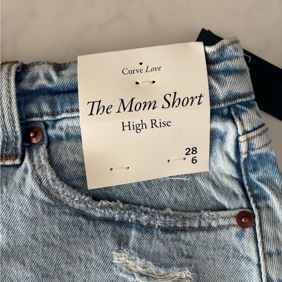 Abercrombie Curve Love Mom Jean Shorts - Size 6 - NWT - Picture 6 of 7